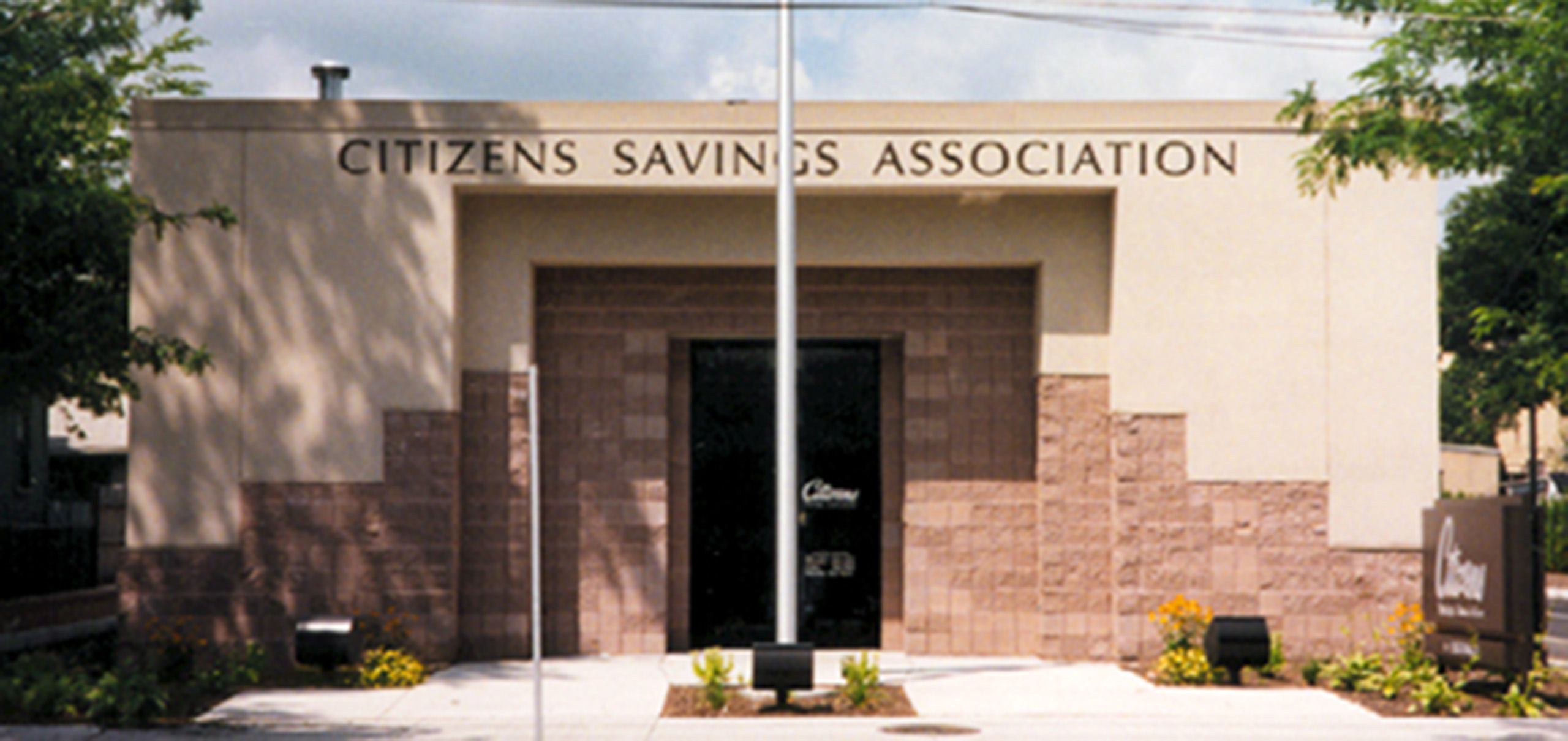 Citizens bank exterior